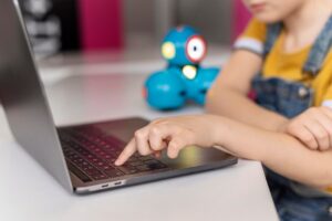 ONLINE: ON51 - Recursos Pedagógicos e digitais na Educação Pré-escolar