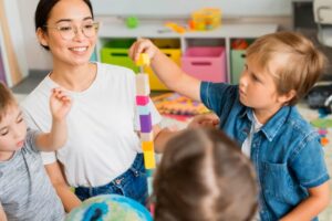 ONLINE: A22 - O papel do adulto na construção de práticas participativas no quotidiano da educação de infância